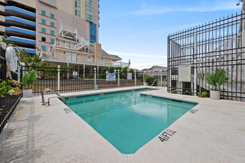 1Br With Pool Parking Pets Next To Beach 6 Appartement Myrtle Beach Buitenkant foto