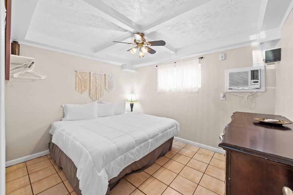 1Br With Pool Parking Pets Next To Beach 6 Appartement Myrtle Beach Buitenkant foto